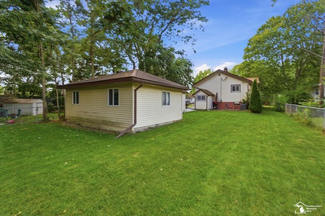 29305 Van Riper Street, Flat Rock, MI 48134