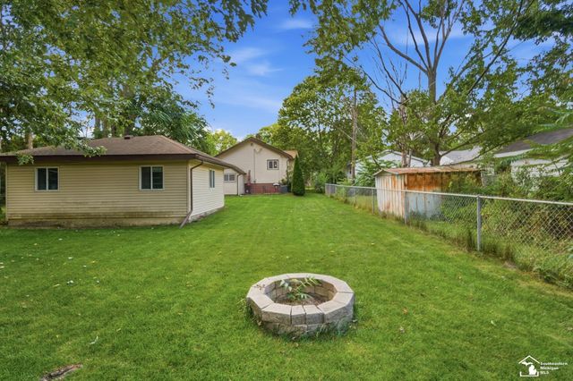 29305 Van Riper Street, Flat Rock, MI 48134