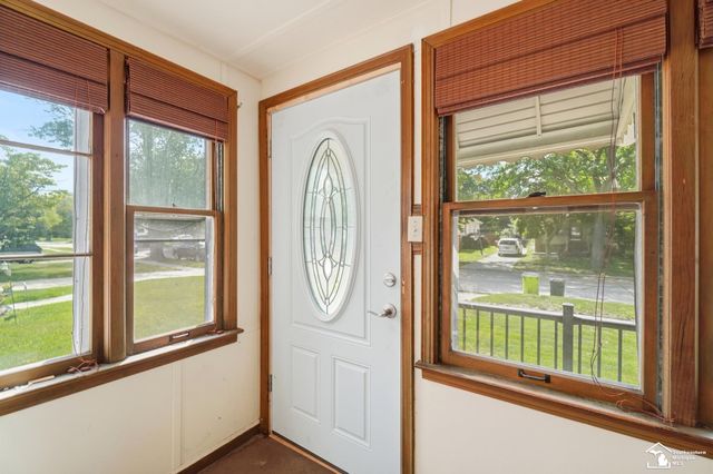 29305 Van Riper Street, Flat Rock, MI 48134