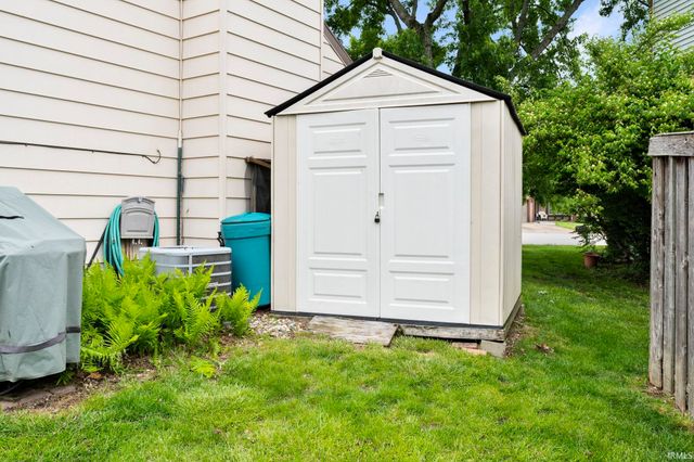 525 Wellington Court, Lafayette, IN 47904