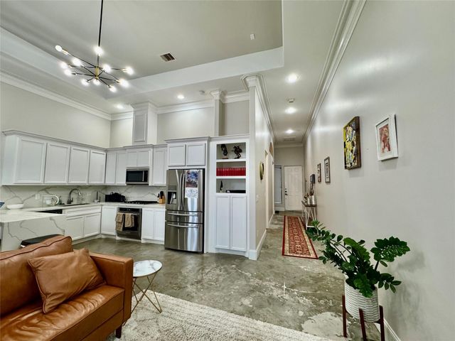 5801 Winsome Lane 306, Houston, TX 77057