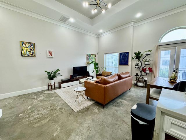 5801 Winsome Lane 306, Houston, TX 77057