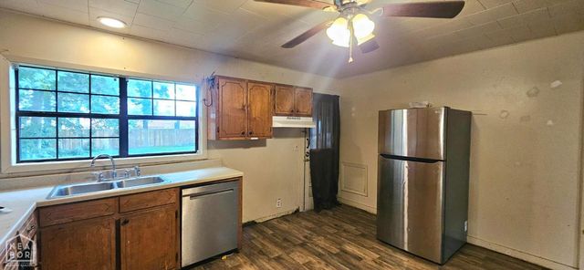 528 E Lake, Paragould, AR 72450