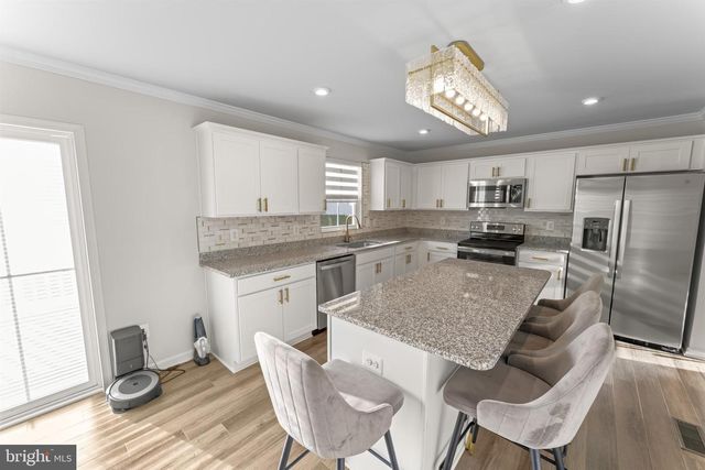 600 CARTWELL DR, Stafford, VA 22554