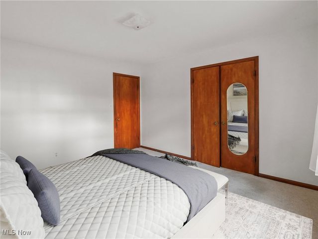 13532 Elbur Lane, Lakewood, OH 44107