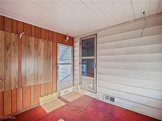 13532 Elbur Lane, Lakewood, OH 44107