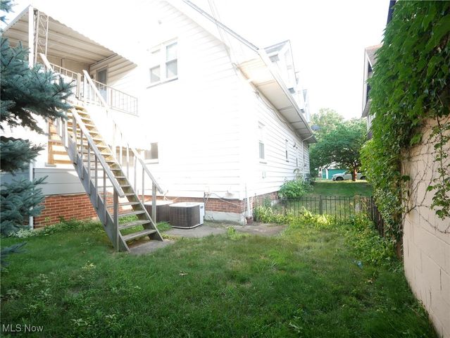 13532 Elbur Lane, Lakewood, OH 44107