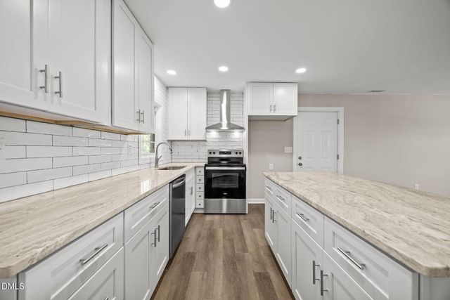 728 S Wakefield Street, Zebulon, NC 27597