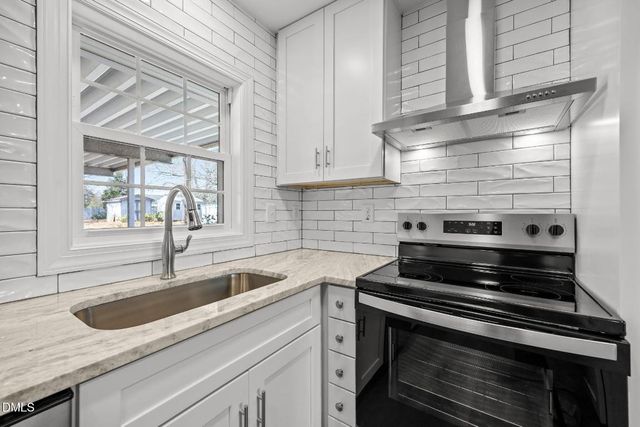 728 S Wakefield Street, Zebulon, NC 27597