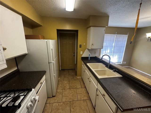 127 BRIARBROOK Drive, Montgomery, AL 36110