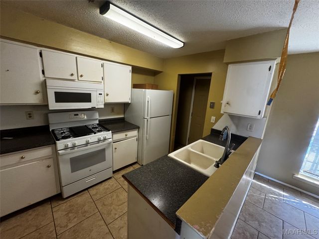 127 BRIARBROOK Drive, Montgomery, AL 36110