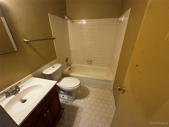 127 BRIARBROOK Drive, Montgomery, AL 36110