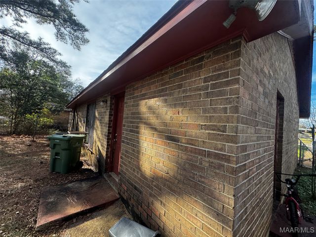 127 BRIARBROOK Drive, Montgomery, AL 36110