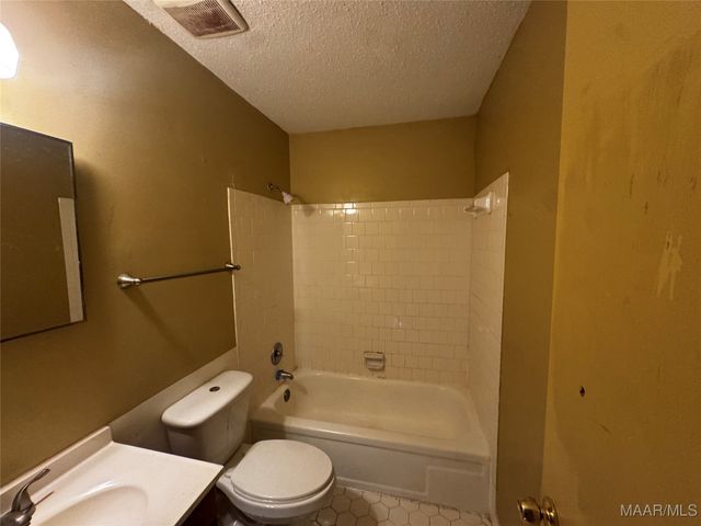 127 BRIARBROOK Drive, Montgomery, AL 36110