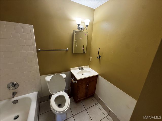 127 BRIARBROOK Drive, Montgomery, AL 36110