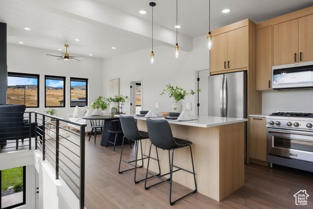 2956 S COUNTRY CLUB DR, Garden City, UT 84028