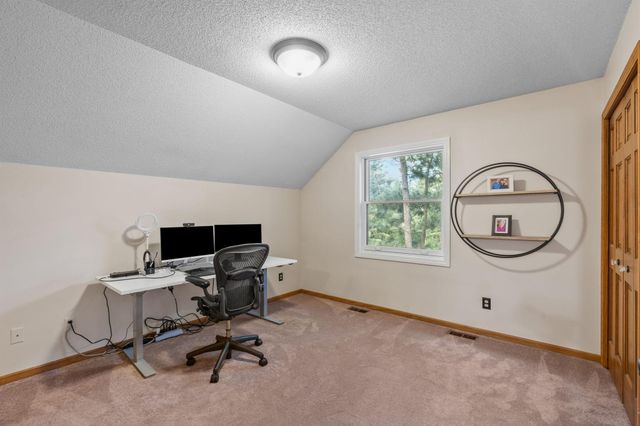 1315 Donegal Drive, Woodbury, MN 55125