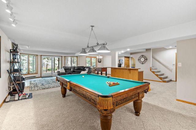 1315 Donegal Drive, Woodbury, MN 55125