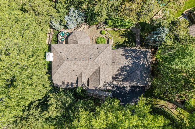 1315 Donegal Drive, Woodbury, MN 55125