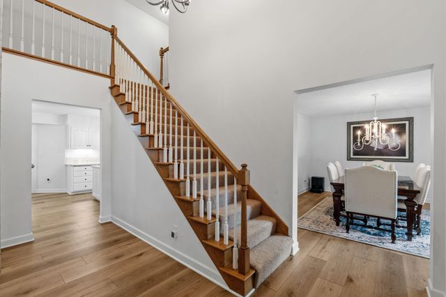 1315 Donegal Drive, Woodbury, MN 55125