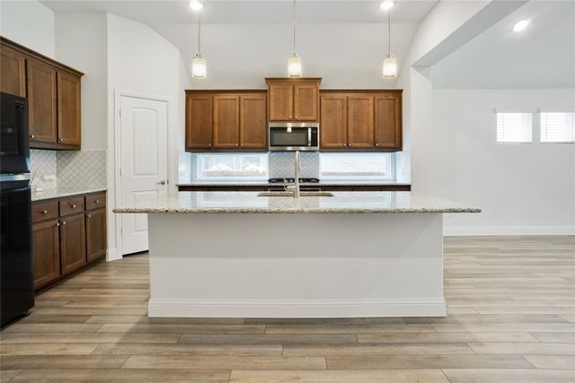 239 Tallgrass Drive, Lavon, TX 75166