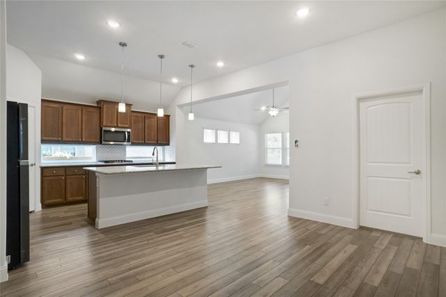 239 Tallgrass Drive, Lavon, TX 75166