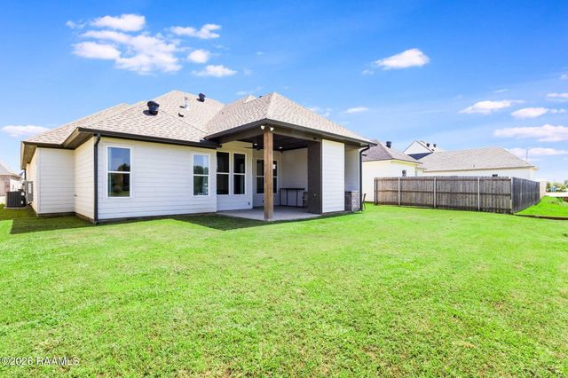 103 Queen Palm Circle, Youngsville, LA 70592