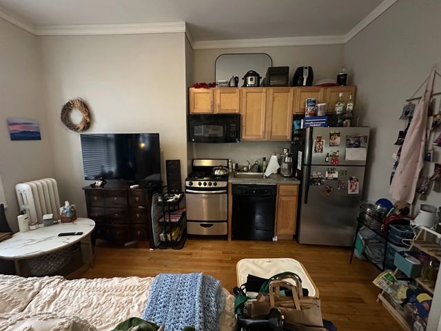 2525 N Clark Street E, Chicago, IL 60614