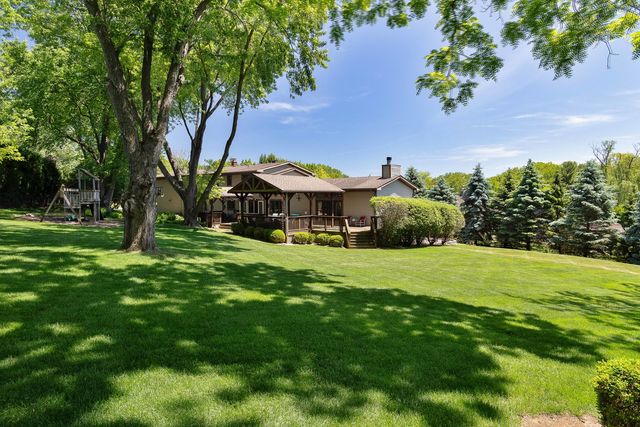 1971 Countryside Drive, Libertyville, IL 60048