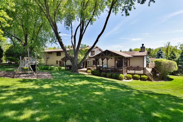 1971 Countryside Drive, Libertyville, IL 60048