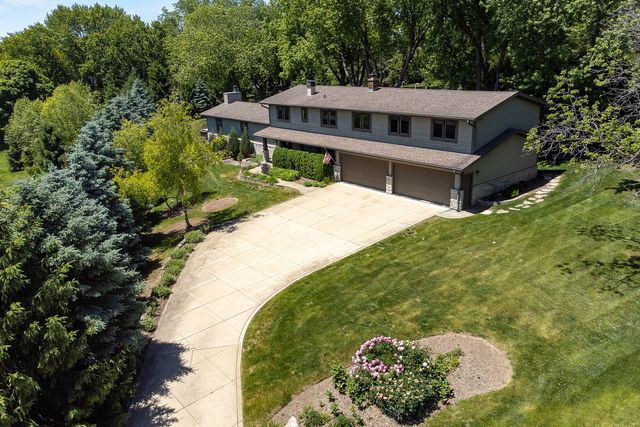 1971 Countryside Drive, Libertyville, IL 60048