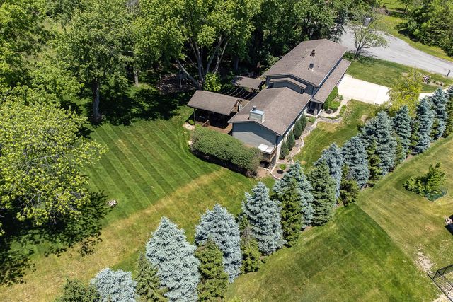 1971 Countryside Drive, Libertyville, IL 60048