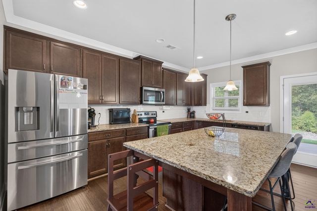 145 Stoney Creek Drive, Kathleen, GA 31047