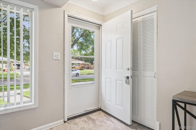 20830 Lantz Street, Clinton Charter Township, MI 48035