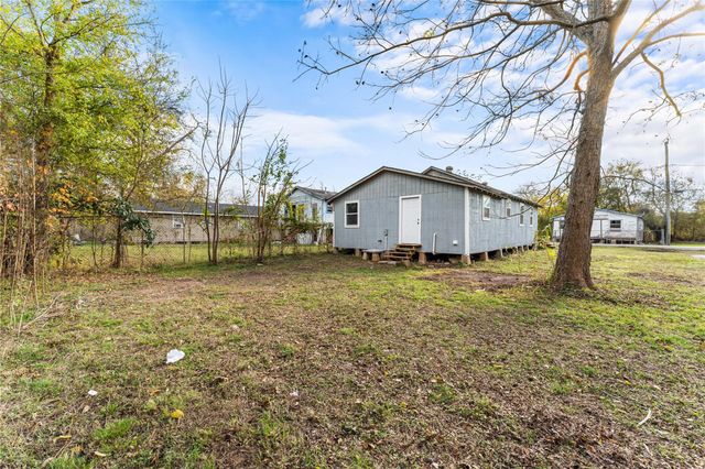 1608 Connie Street, Wharton, TX 77488