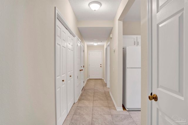 1613 Governors Dr, Pensacola, FL 32514