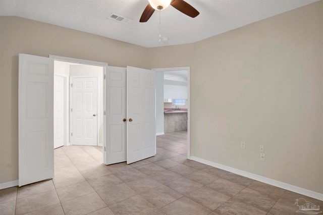 1613 Governors Dr, Pensacola, FL 32514