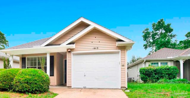 1613 Governors Dr, Pensacola, FL 32514