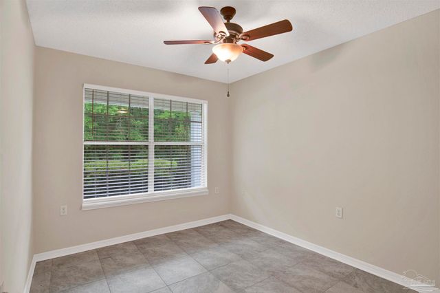 1613 Governors Dr, Pensacola, FL 32514