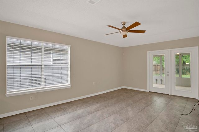 1613 Governors Dr, Pensacola, FL 32514