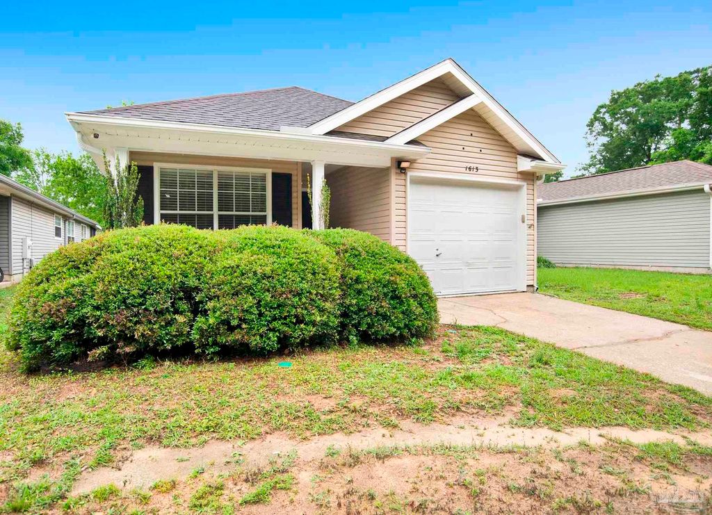1613 Governors Dr, Pensacola, FL 32514