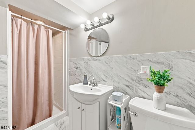2697 Woodbridge Ave, Edison Twp., NJ 08817