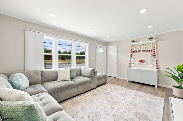 2697 Woodbridge Ave, Edison Twp., NJ 08817