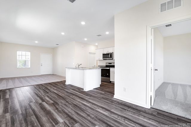 14463 WOODLAND VLY, San Antonio, TX 78252
