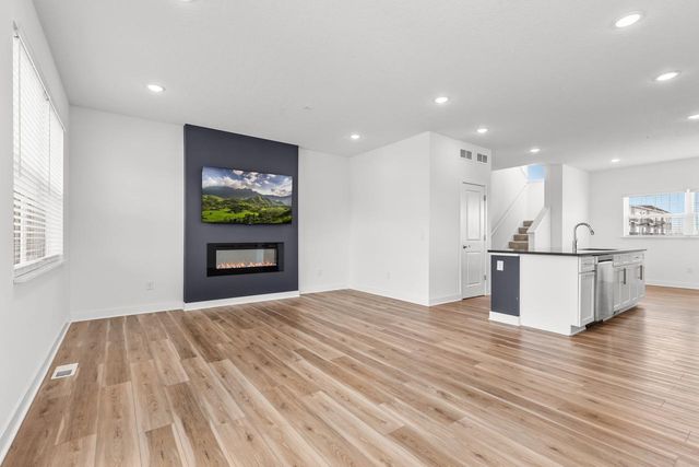 3163 Clover Ridge Drive, Chaska, MN 55318