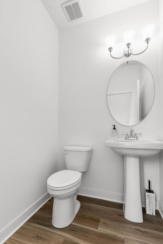 3163 Clover Ridge Drive, Chaska, MN 55318