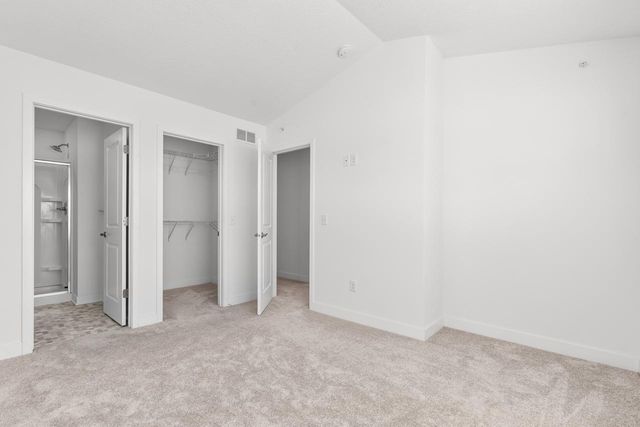 3163 Clover Ridge Drive, Chaska, MN 55318