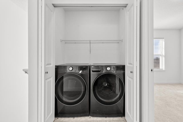 3163 Clover Ridge Drive, Chaska, MN 55318