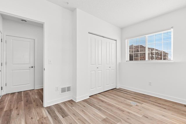 3163 Clover Ridge Drive, Chaska, MN 55318