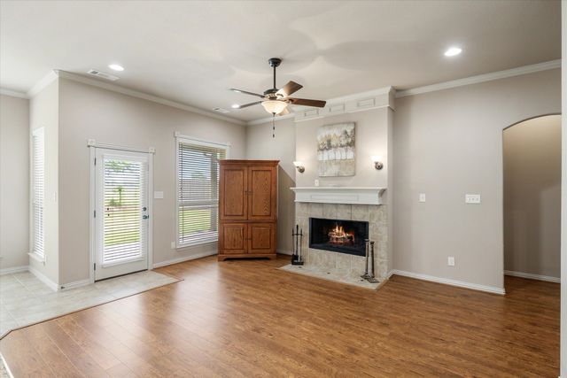 1852 Meadowview, Canton, TX 75103